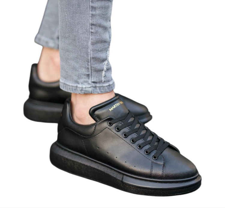 کتونی وارداتی الکساندر مک کوئین مسترکوالیتیAlexander McQueen Sneakersساخت ویتنام وارداتی سایز۴۰ الی ۴۵فروش تکی و عمده ضمانت کیفیت کالا