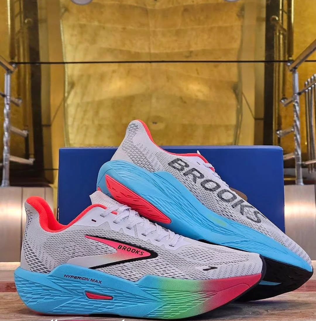 کتونی وارداتی بروکس هایپریون مکس مسترکوالیتی Brooks Hyperion Maxساخت ویتنام وارداتی سایزبندی 40الی ۴۵ضمانت کیفیت کالافروش تکی و عمده