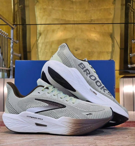 کتونی وارداتی بروکس هایپریون مکس مسترکوالیتی Brooks Hyperion Maxساخت ویتنام وارداتی سایزبندی 40الی ۴۵ضمانت کیفیت کالافروش تکی و عمده