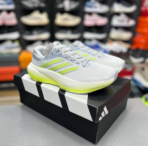 کتونی وارداتی آدیداس سوپرنوا رایز ۳ مسترکوالیتی Adidas Supernova Rise 3ساخت ویتنام وارداتی سایز ۴۰ الی ۴۵فروش تکی و عمده ضمانت اصالت کالا