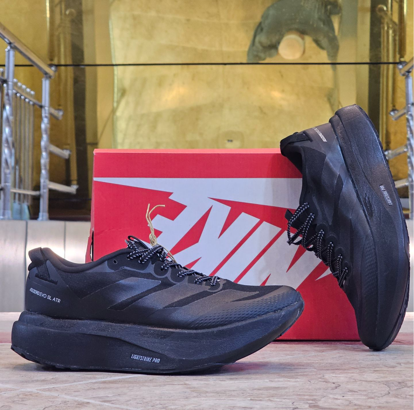 کتونی وارداتی آدیداس آدی‌زیرو یو اس ال آرت مسترکوالیتی  Adidas Adizero Evo SL ATRساخت ویتنام وارداتی سایز ۴۰ الی ۴۵ضمانت کیفیت کالا فروش تکی و عمده