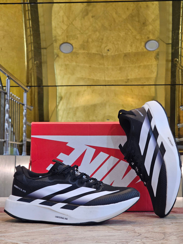 کتونی وارداتی آدیداس آدیزیرو یو اس ال آرت مسترکوالیتی Adidas Adizero Evo SL ATRساخت ویتنام وارداتی سایز ۴۰ الی ۴۵ضمانت کیفیت کالا فروش تکی و عمده