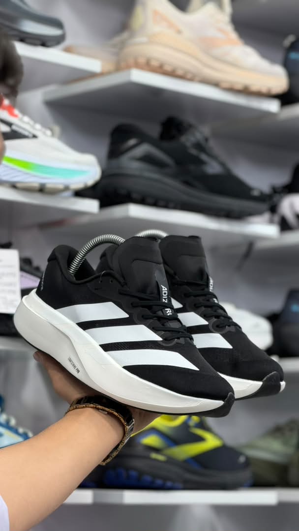 کتونی وارداتی آدیداس ادیزیرو مسترکوالیتی Adidas Adizero EVOSLساخت ویتنام سایز ۳۷ الی ۴۵ ست جذاب زنانه و مردانه ضمانت کیفیت کالا فروش تکی و عمده