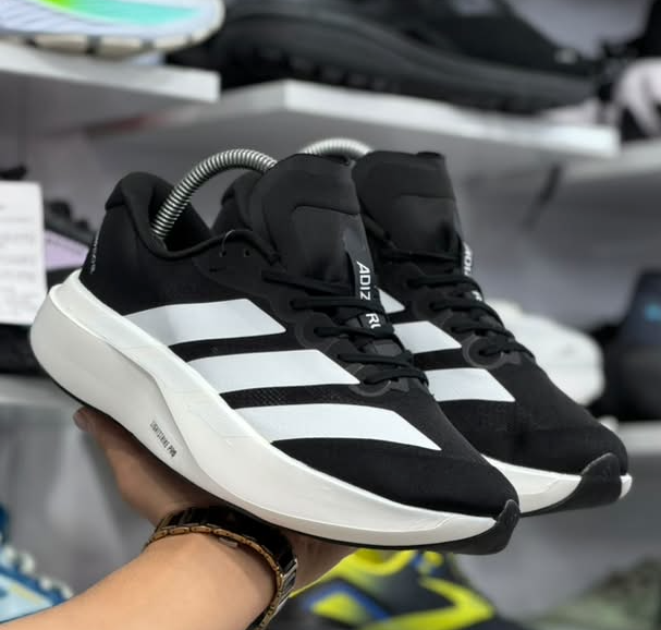 کتونی وارداتی آدیداس ادیزیرو مسترکوالیتی Adidas Adizero EVOSLساخت ویتنام سایز ۳۷ الی ۴۵ ست جذاب زنانه و مردانه ضمانت کیفیت کالا فروش تکی و عمده