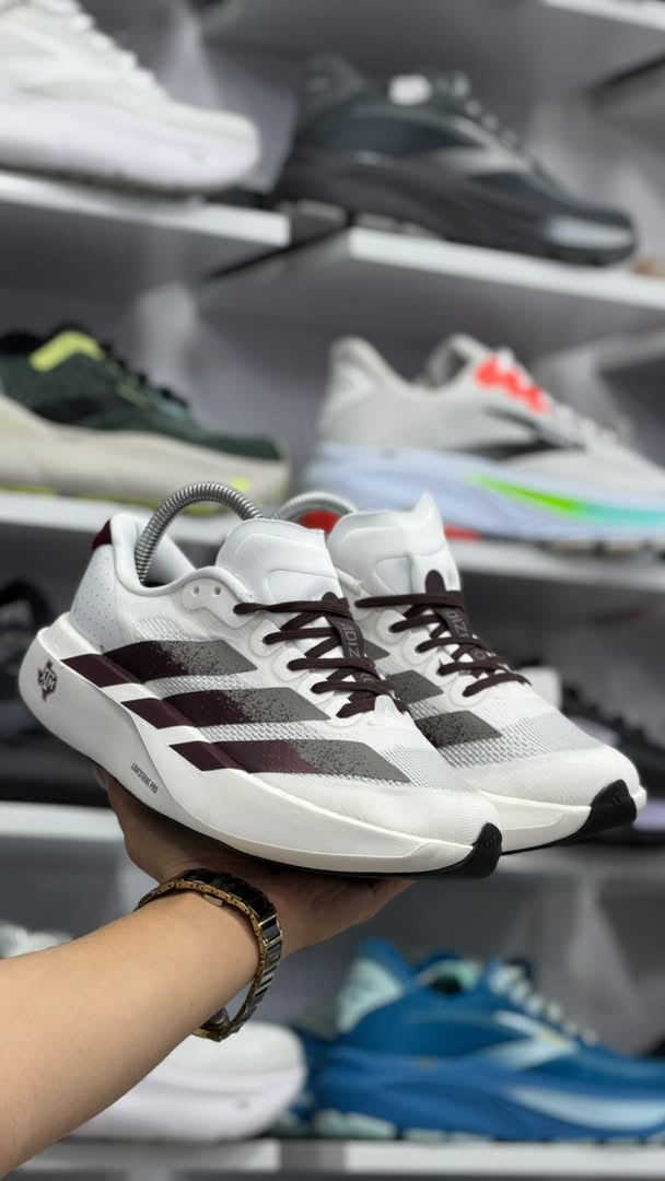 کتونی وارداتی آدیداس ادیزیرو مسترکوالیتی Adidas Adizero EVOSLساخت ویتنام سایز۴۰ الی ۴۵ضمانت کیفیت کالا فروش تکی و عمده
