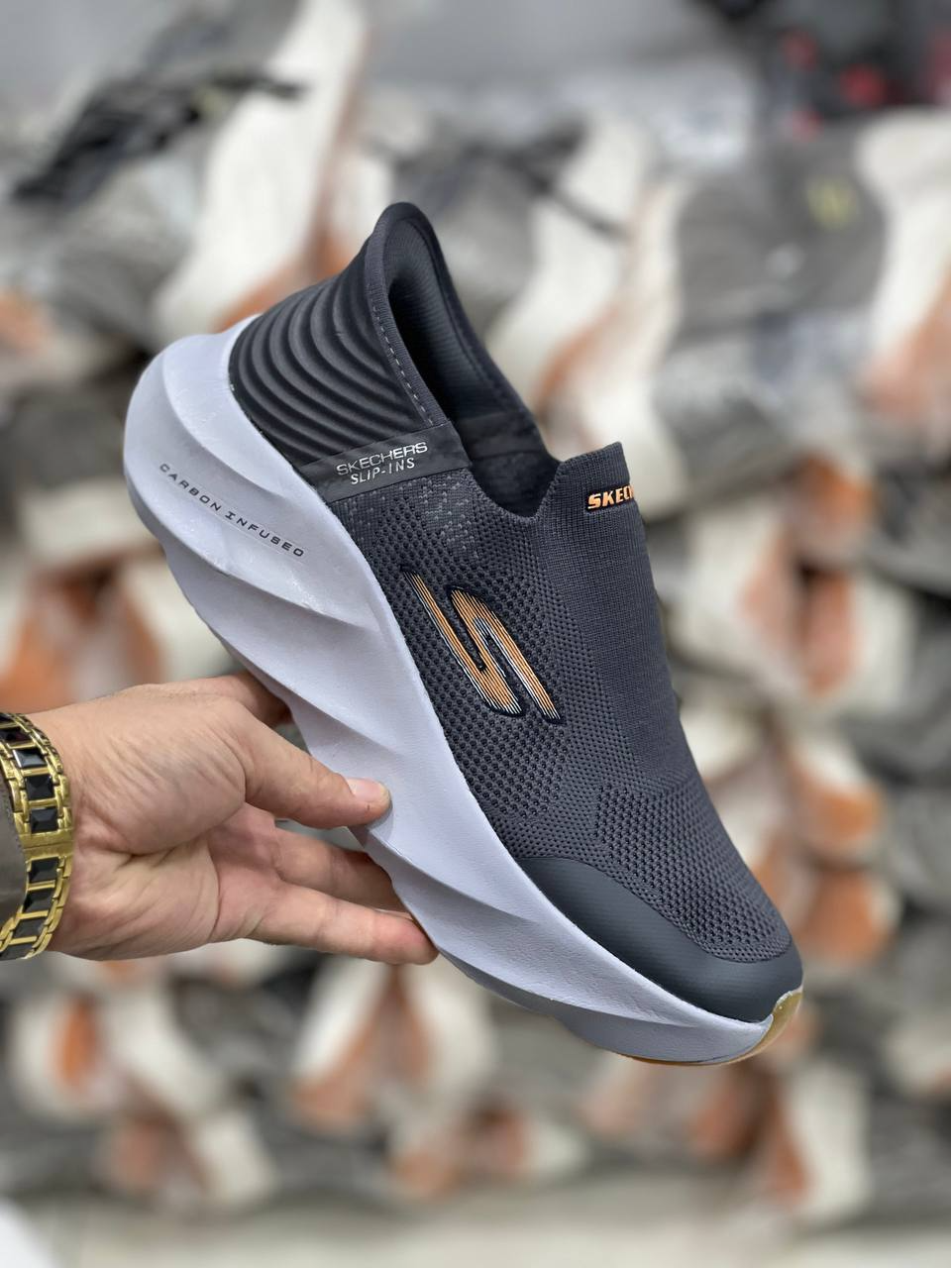 کتونی وارداتی اسکیچرز اسلیپ اینز زیر کربن دار مسترکوالیتی Skechers Hyper Burst ساخت ویتنام وارداتی سایز ۴۰ الی ۴۵ اسکیچرز طبی و سبک پیاده رویی و روزمره بدون بند فروش تکی و عمده ضمانت اصالت کالا